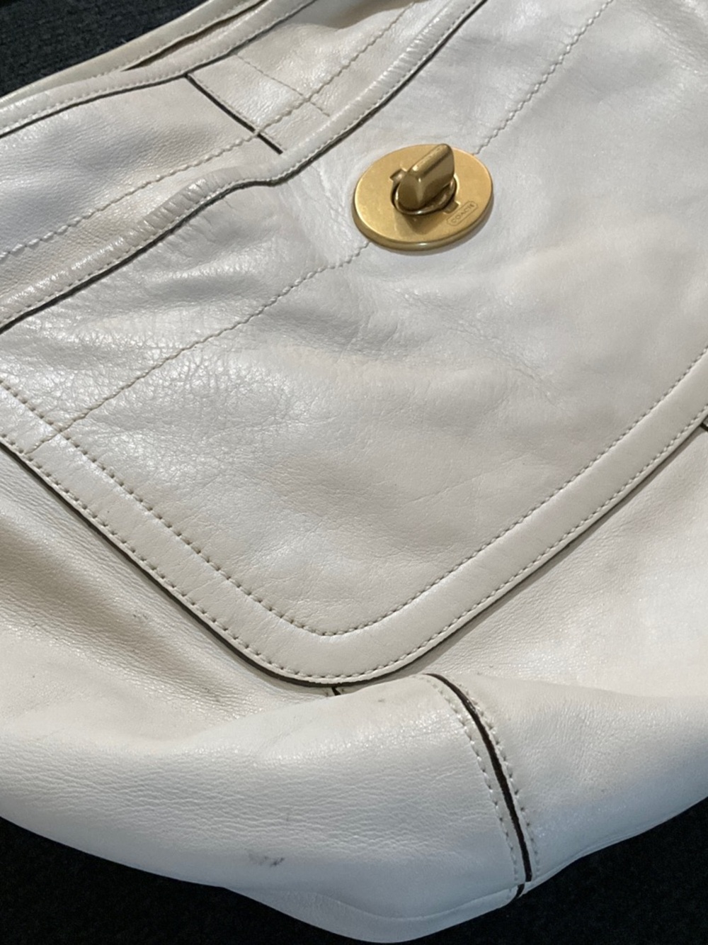 Coach Cream Leather Hobo with Gold Turn-Lock - Picture 2 of 16